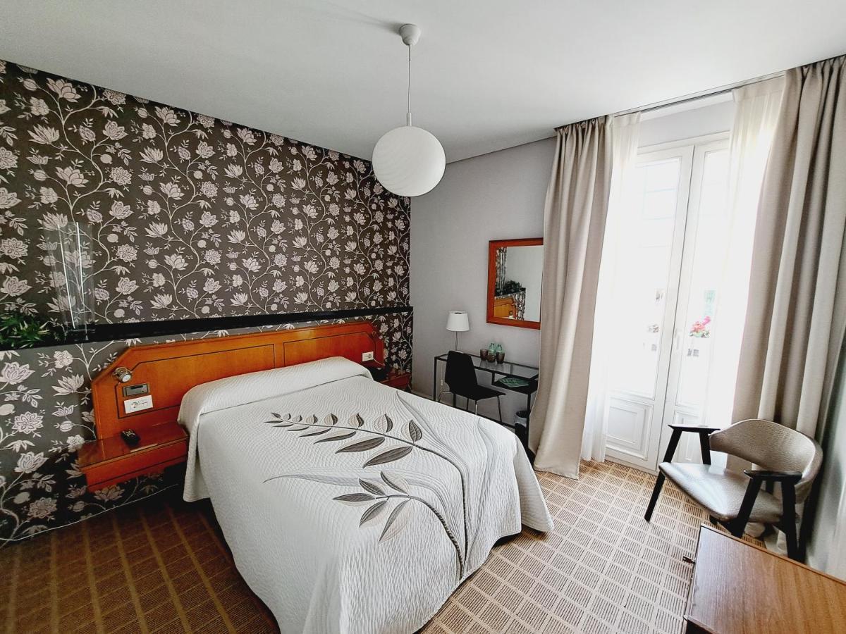מונדקה Hotel Atalaya מראה חיצוני תמונה